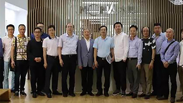 汕头市政府领导一行到访木马