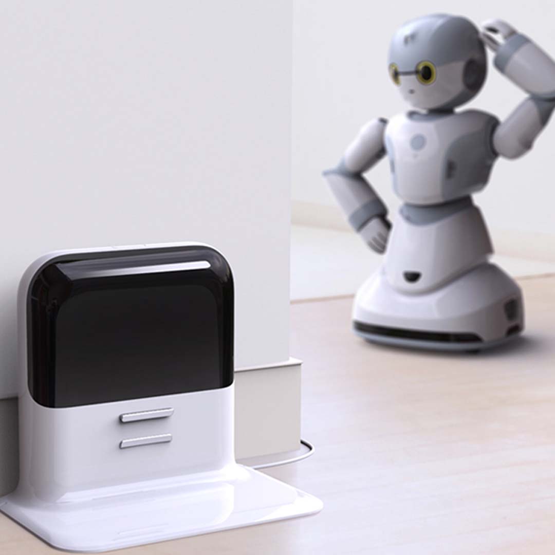海尔Ubot家庭伴侣机器人