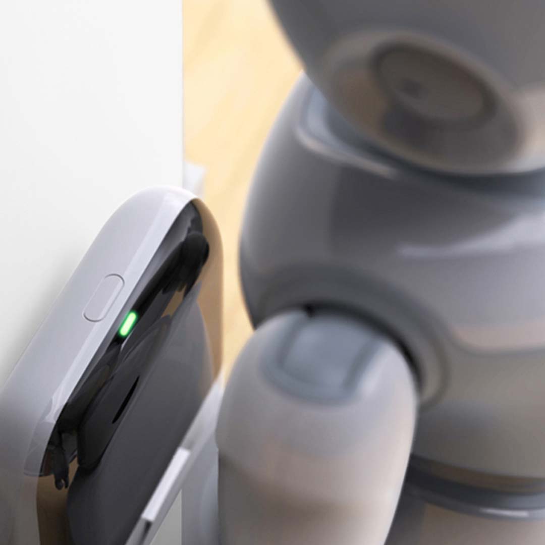 海尔Ubot家庭伴侣机器人
